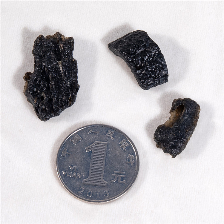 Natural black meteorite Lei Gong Mo rough stone Mineral specimen in acrylic box