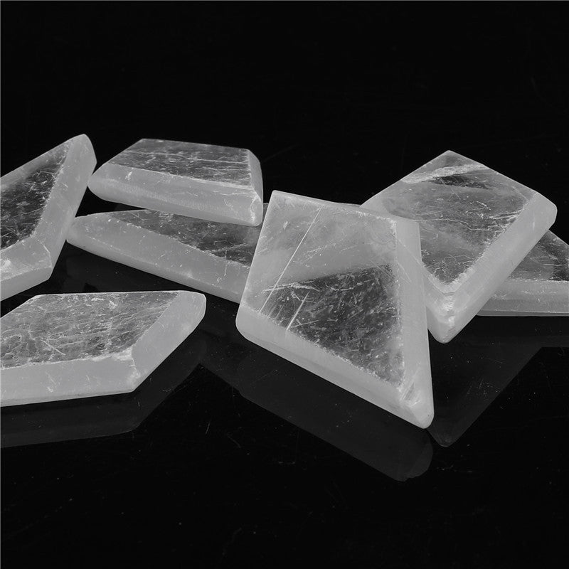 Natural Selenite Slabs Rhombic Cut Raw Stone Material