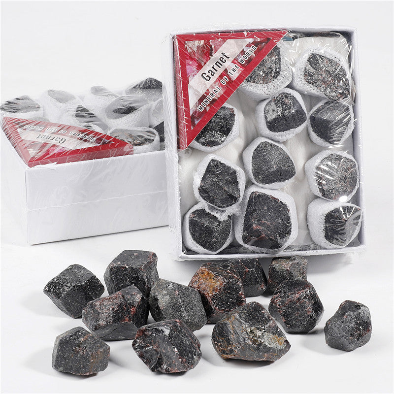 Natural garnet specimen box