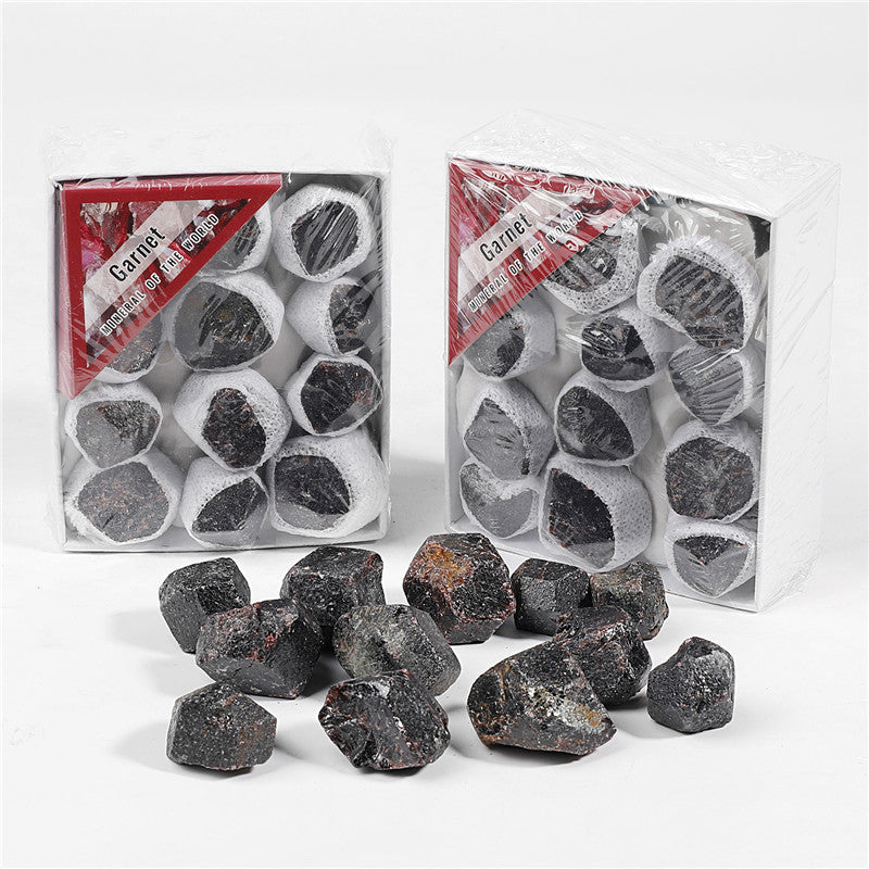 Natural garnet specimen box