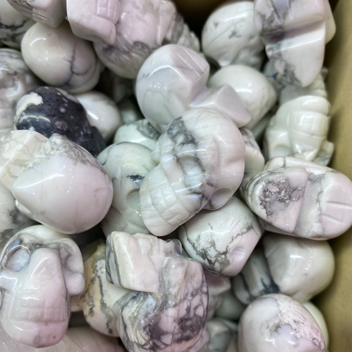 Howlite Skull Carving