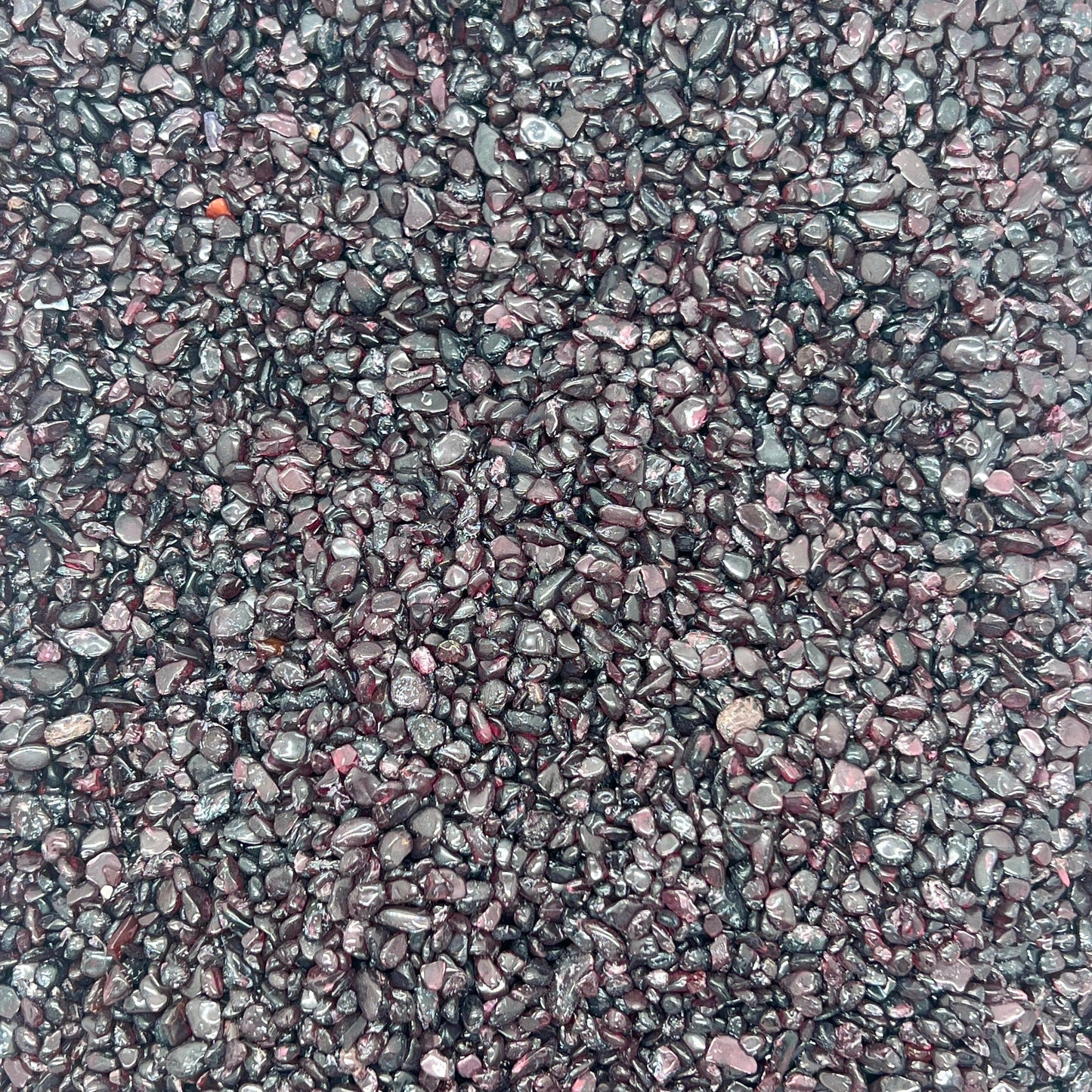 Garnet Chips(5-8mm) WaterfrontCrystal