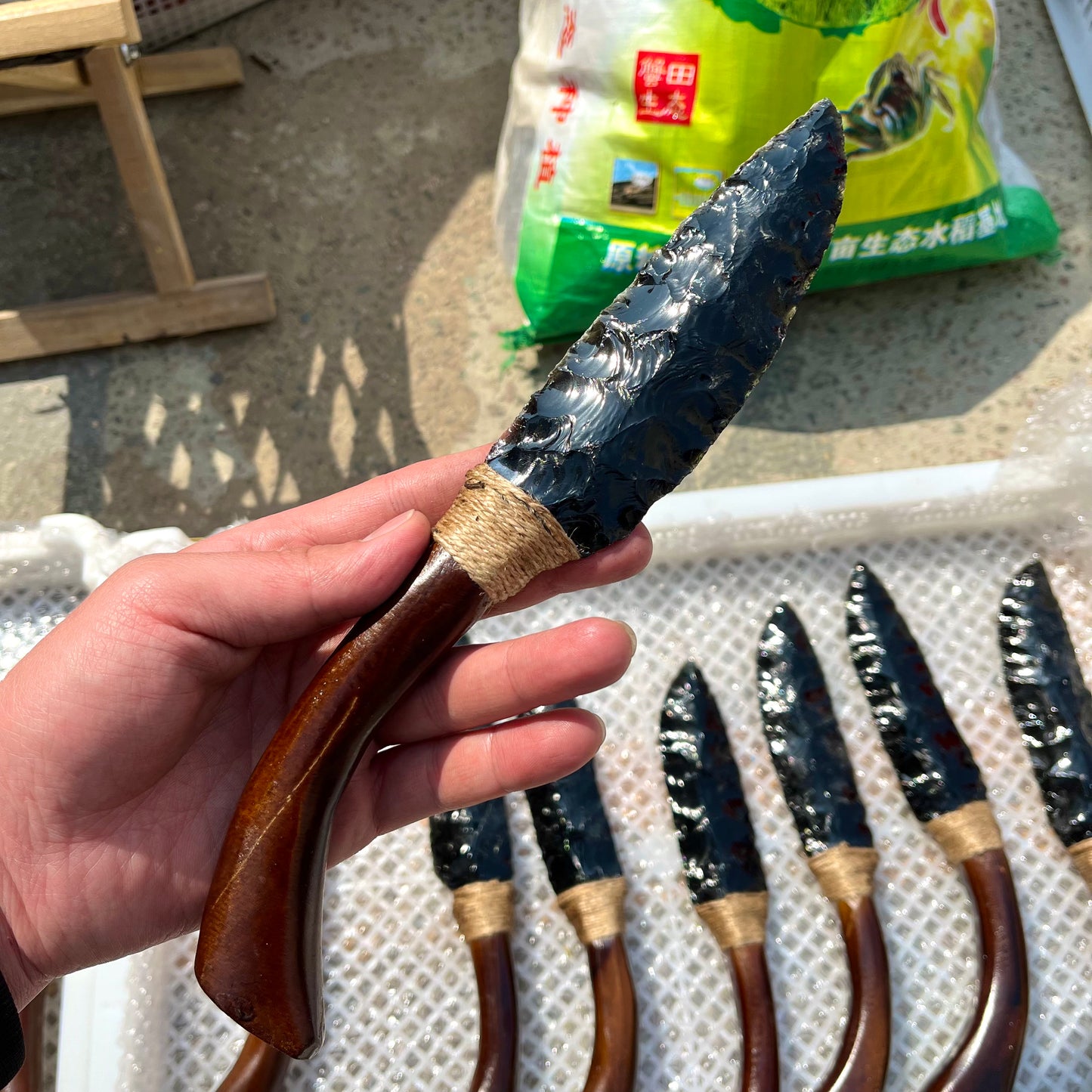 Obsidian Scimitar Carving