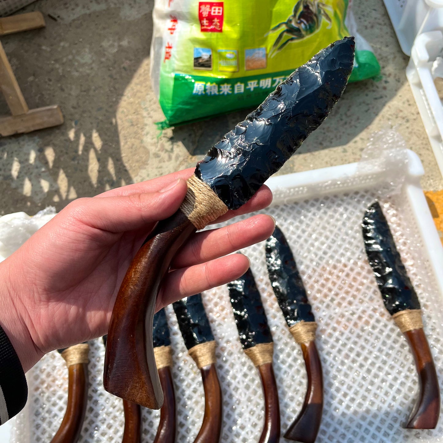Obsidian Scimitar Carving