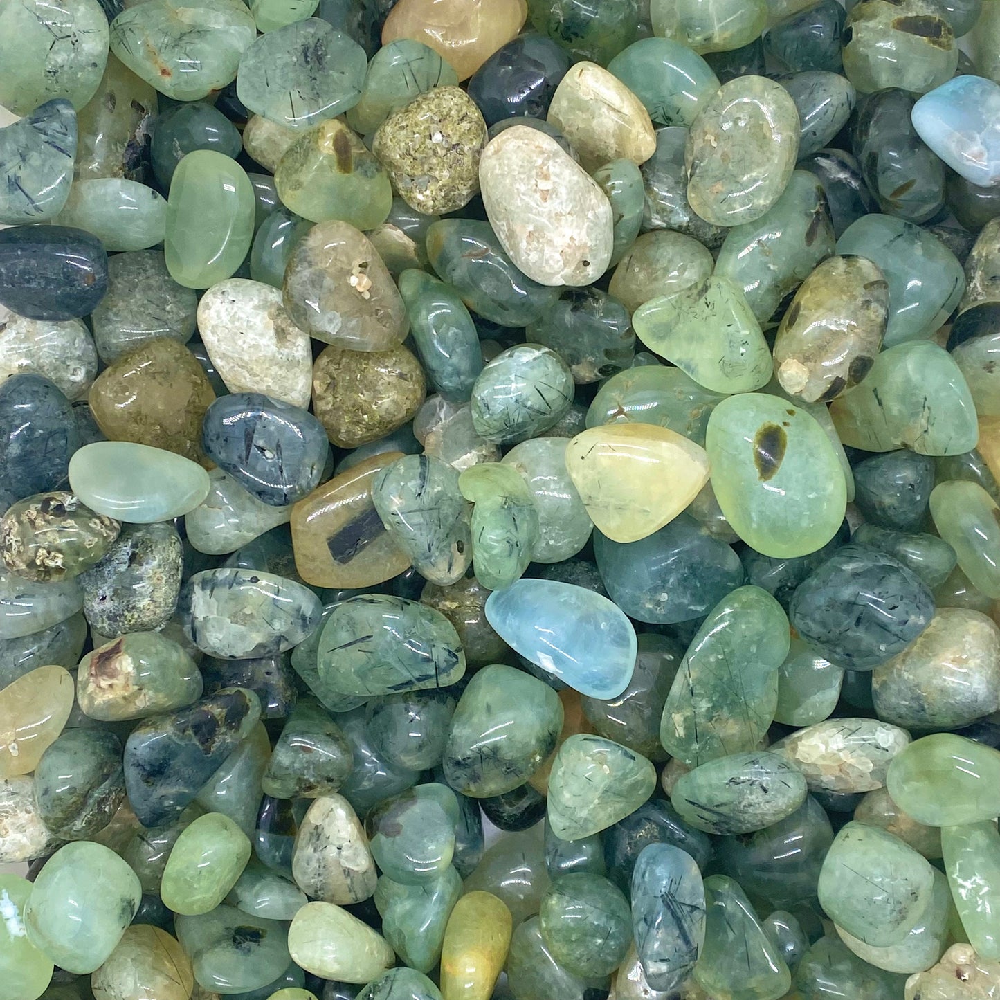 Prehnite Tumbled Stones(20-30mm)