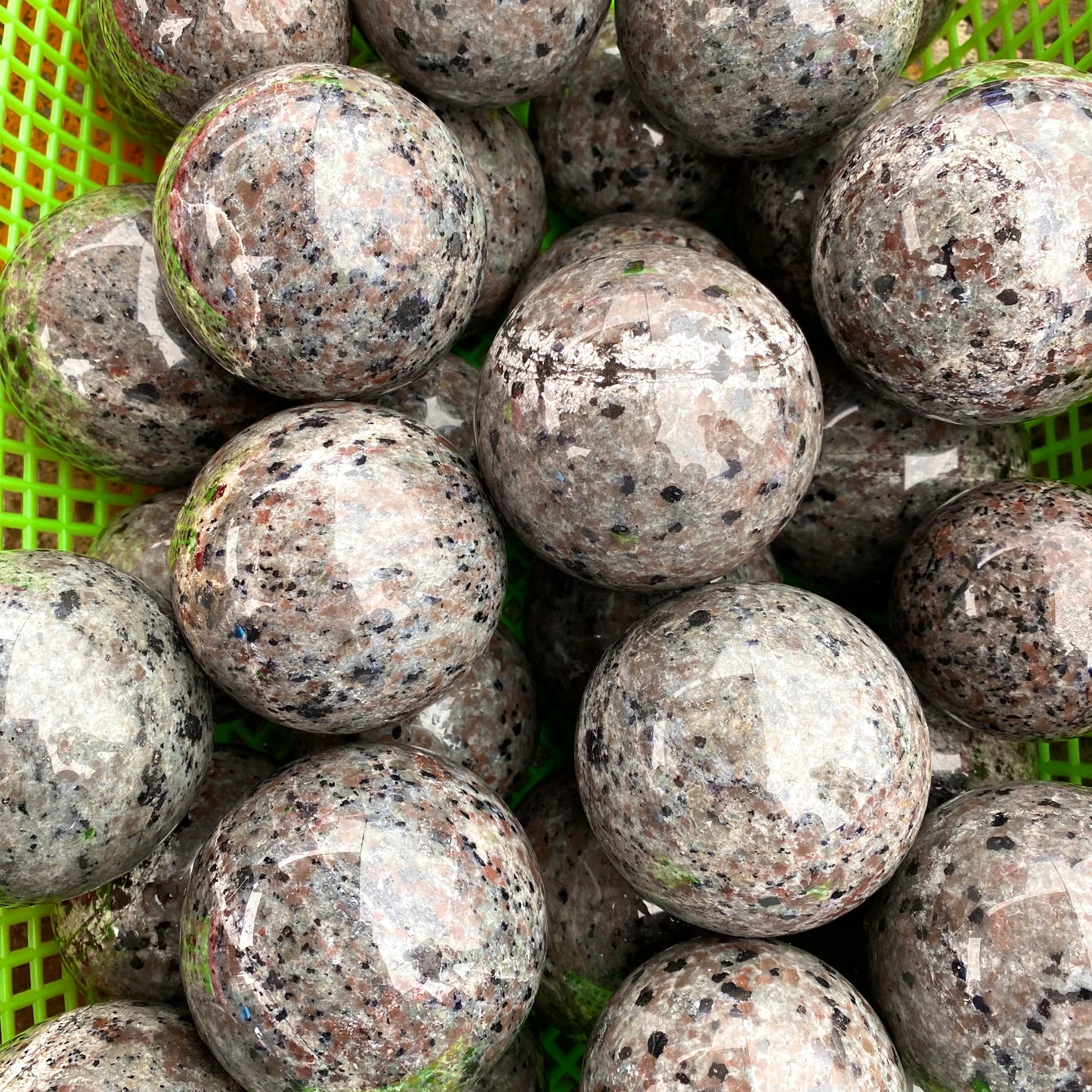 Yooperlite Sphere