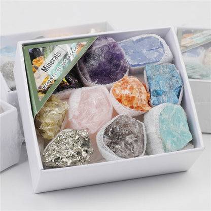 Natural raw crystal mixed color small gift box set of minerals and geological science teaching materials
