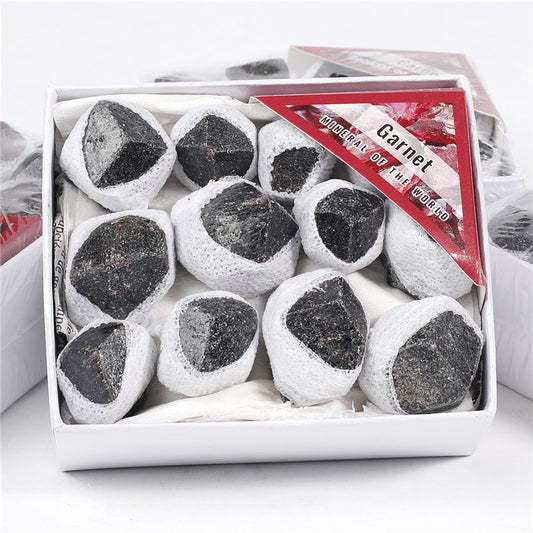 Natural garnet specimen box