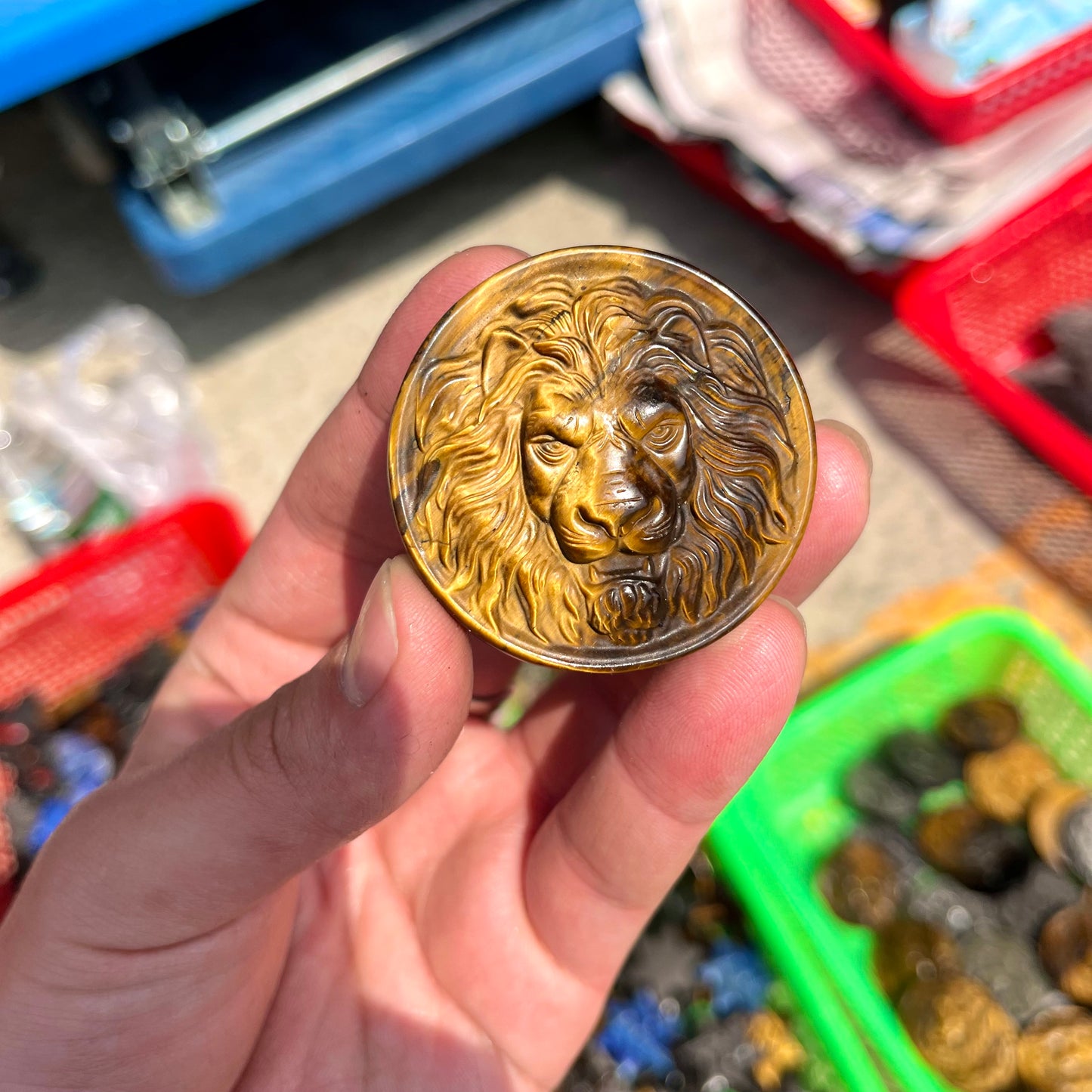 Tiger Eye Stone Lion Head Carving